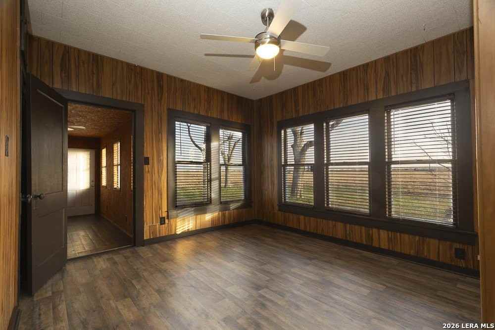 825 FM 5714 - Photo 6 of 19