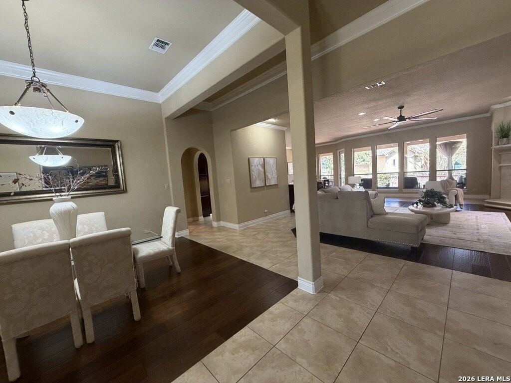 402 Cameron Cir - Photo 3 of 31