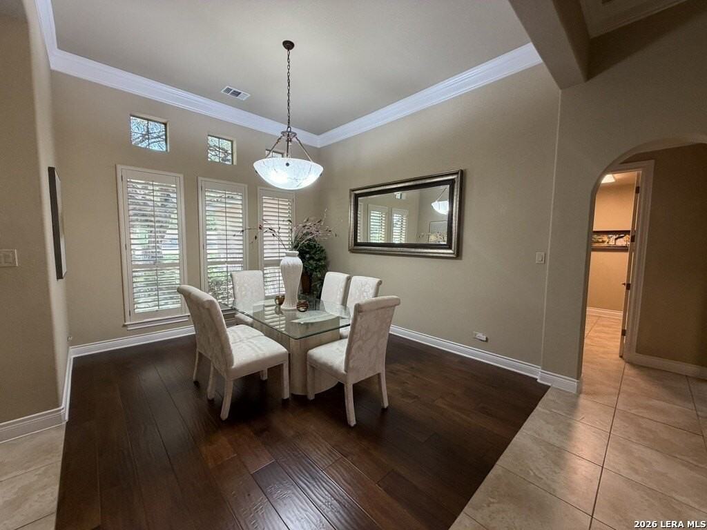 402 Cameron Cir - Photo 5 of 31