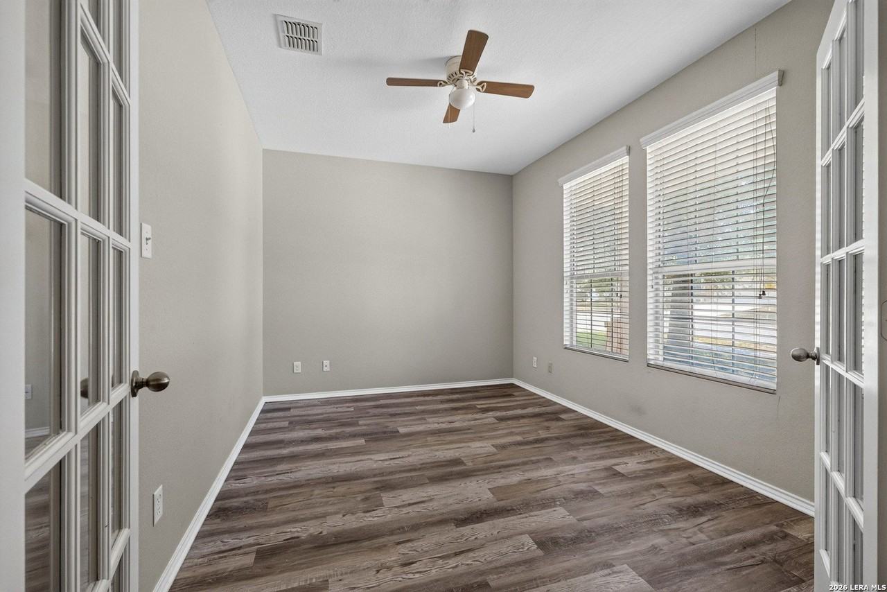 16222 Galloping Oak Knl - Photo 7 of 37