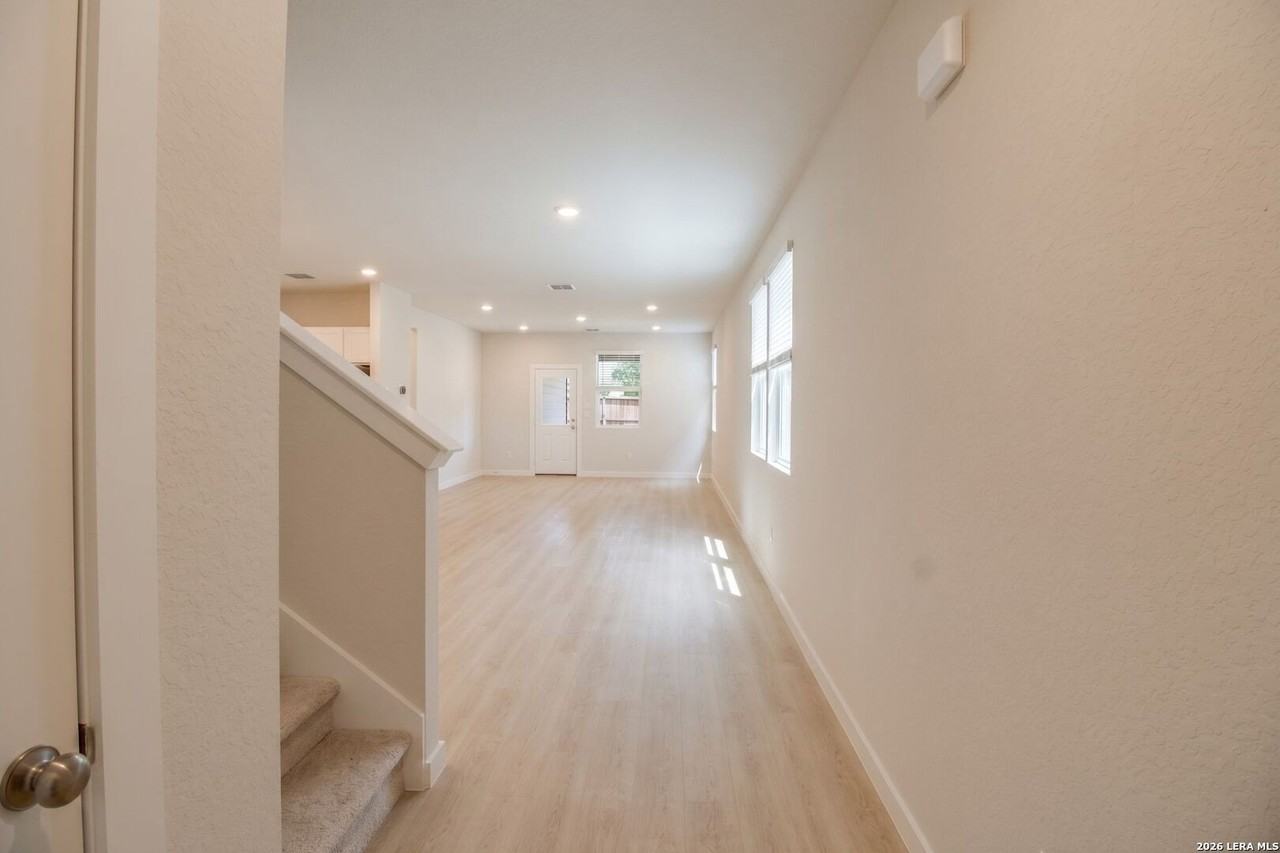 12407 Hurdelbrink Rnch - Photo 4 of 36