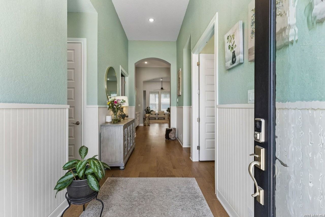 6826 Hallie Loop - Photo 2 of 40