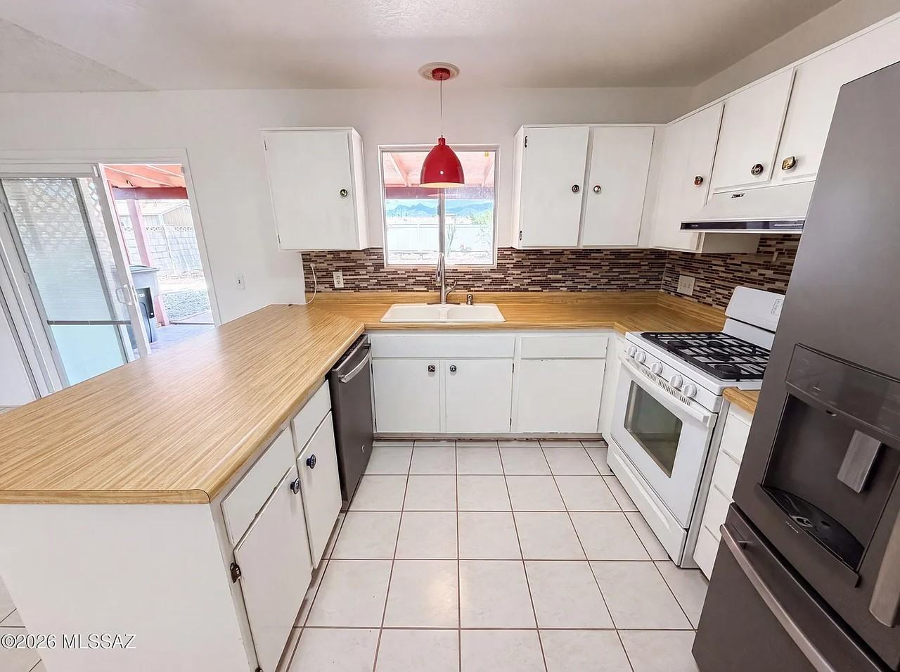 7949 East Manitoba Place - Photo 4 of 9