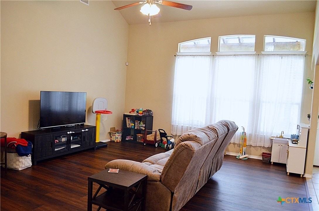 5407 Sulfur Spring Dr - Photo 6 of 37