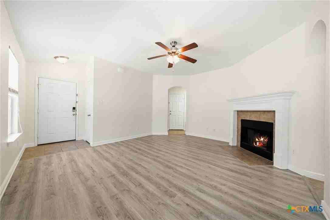 9513 Fratelli Ct - Photo 7 of 32