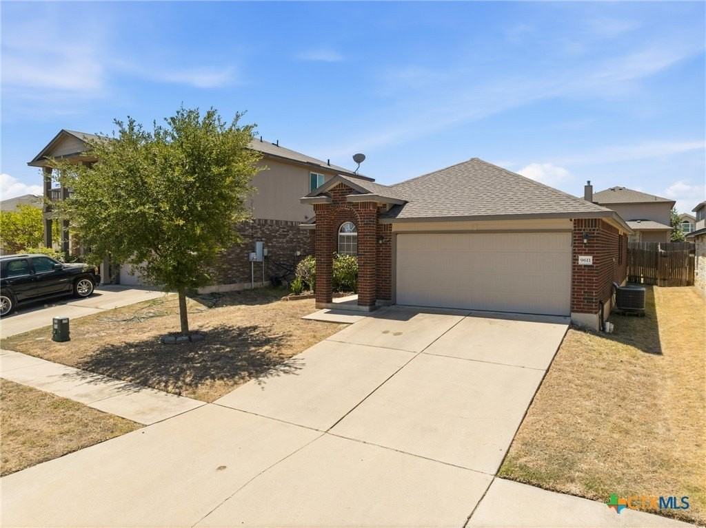 9611 Fratelli Ct - Photo 2 of 27