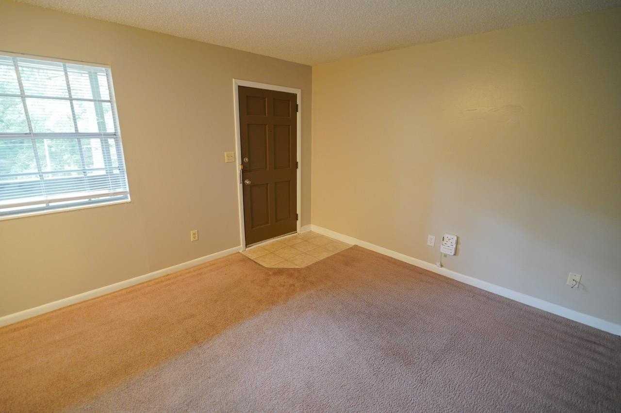 2517 Old Bainbridge Rd #C - Photo 4 of 14