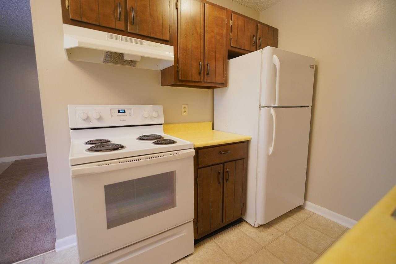 2517 Old Bainbridge Rd #C - Photo 7 of 14