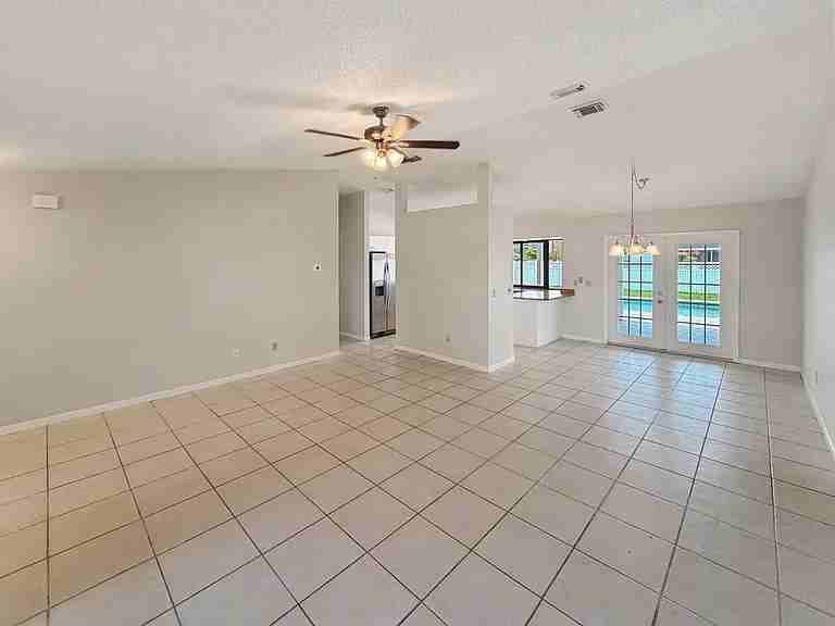 2305 Southwest Fern Circle - Photo 2 of 9