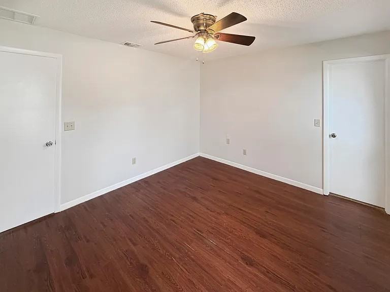 2305 Southwest Fern Circle - Photo 6 of 9