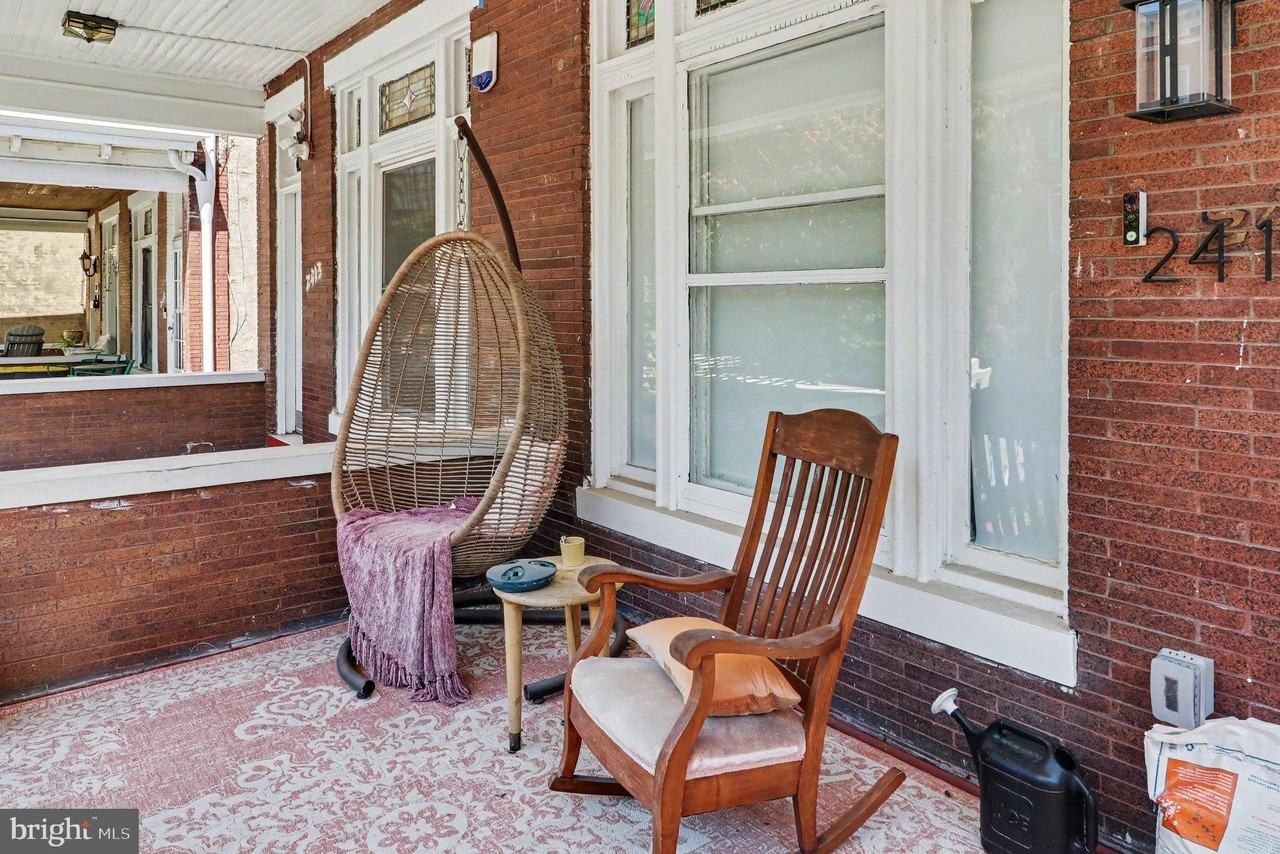 2411 Madison Ave - Photo 3 of 40