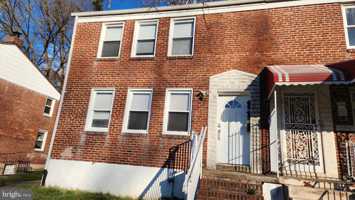 featured image of 4518 Fairfax Rd #1