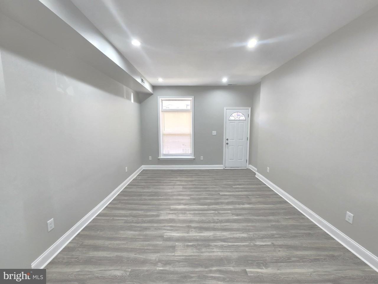336 Whitridge Ave - Photo 4 of 25