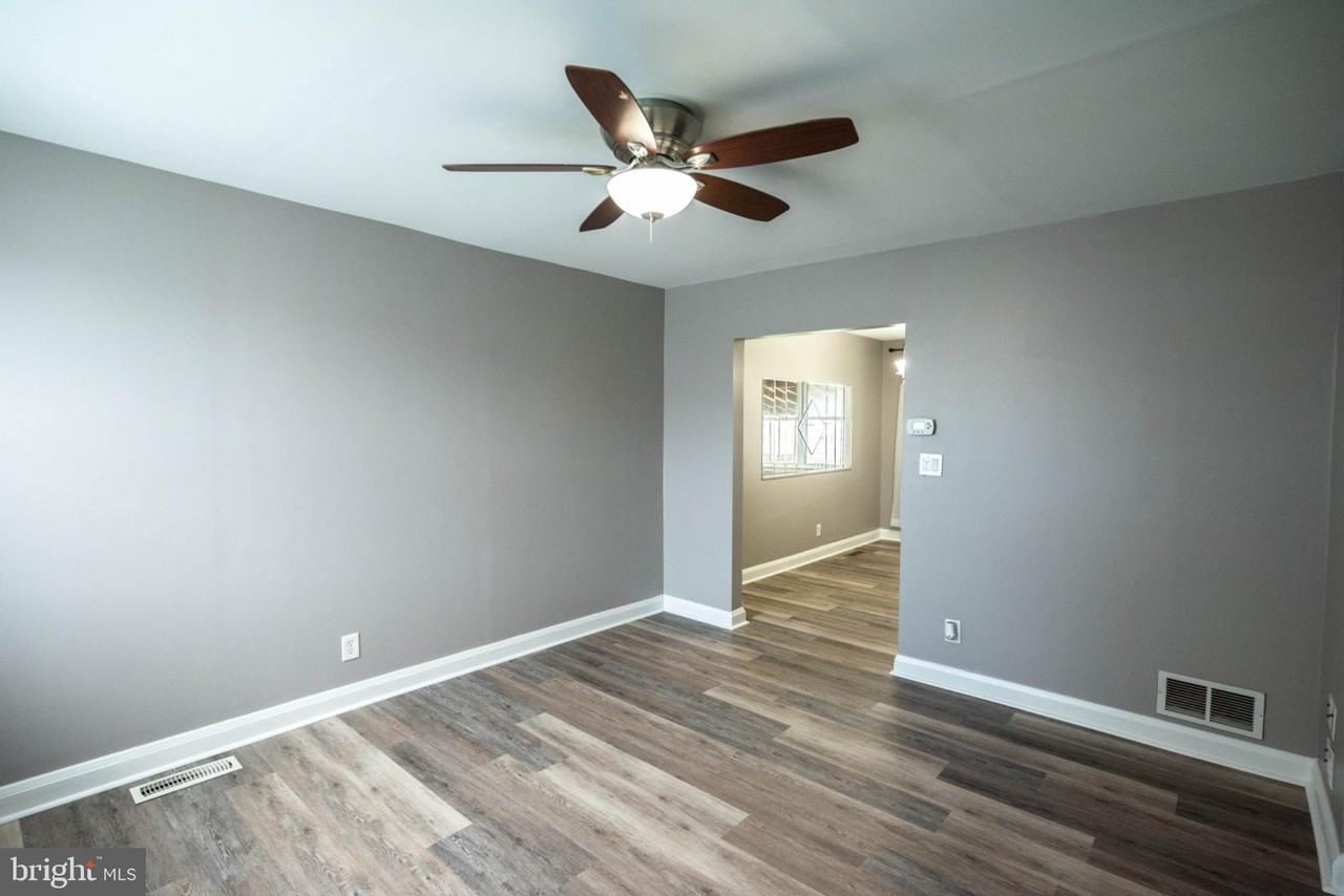 2724 Southbrook Rd - Photo 5 of 17