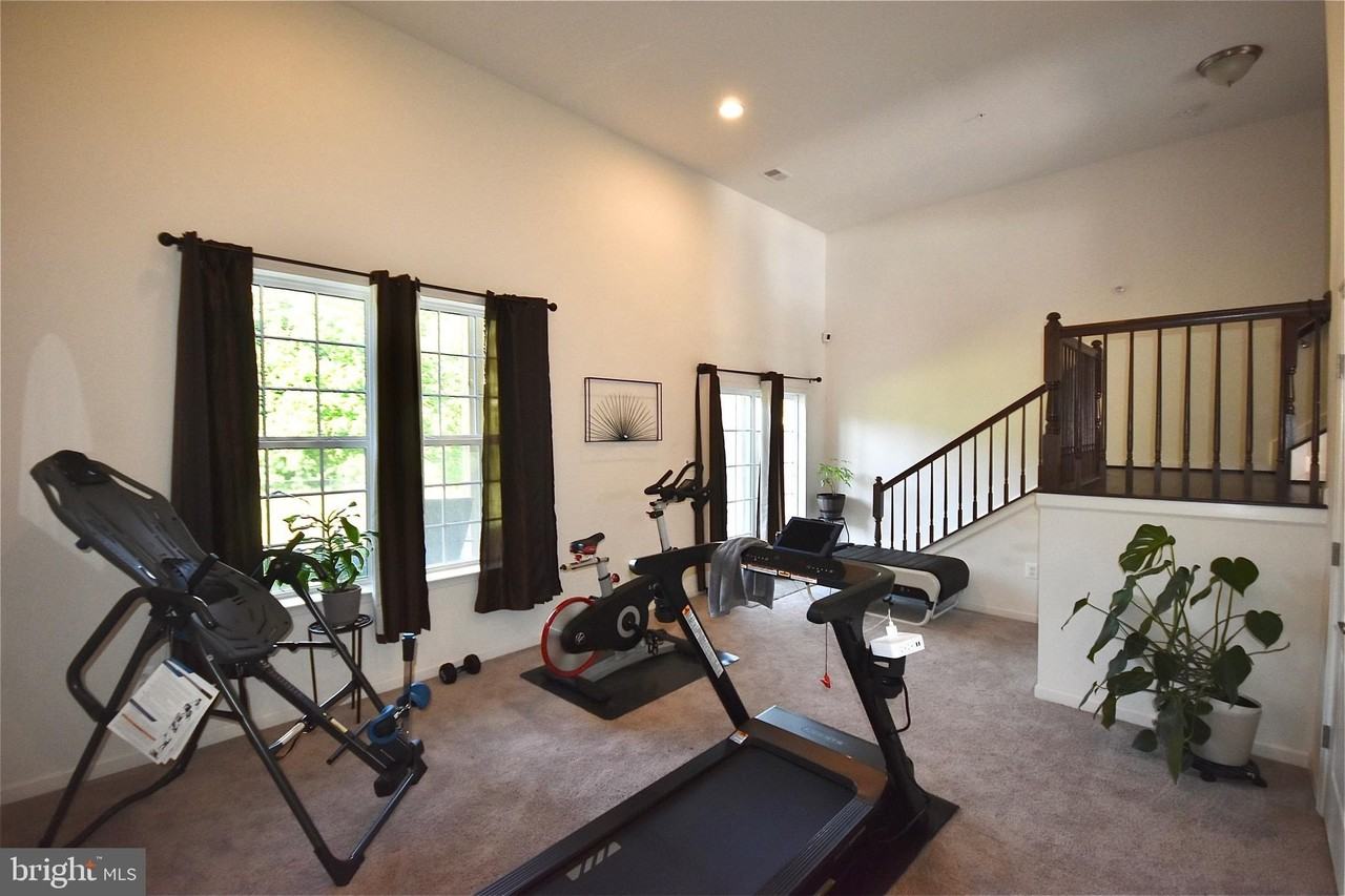 936 Ramble Run Rd - Photo 4 of 49
