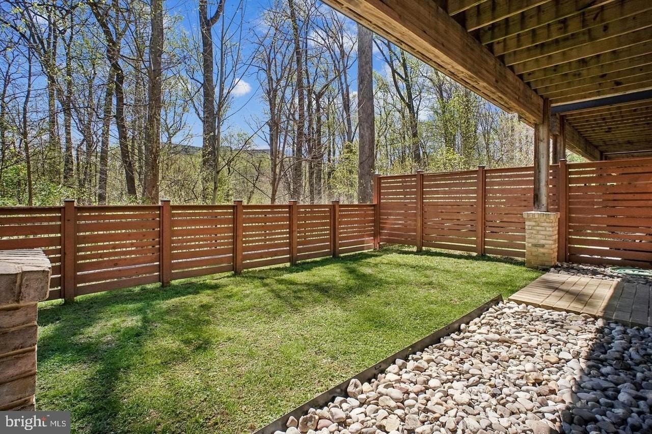 5428 Merriam St - Photo 4 of 26