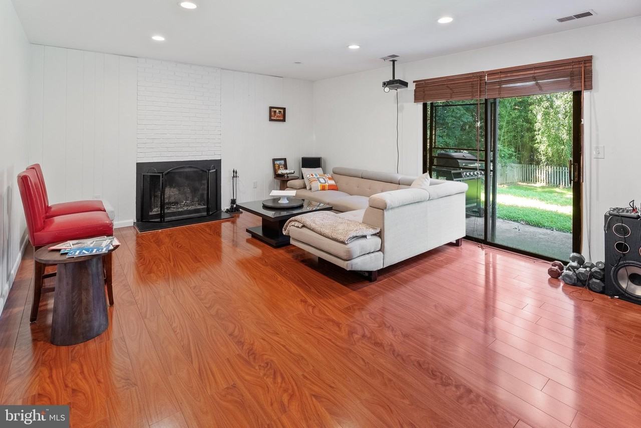 18621 Tanterra Way - Photo 3 of 12
