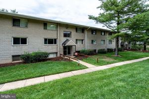 featured image of 5414 85th Ave #101