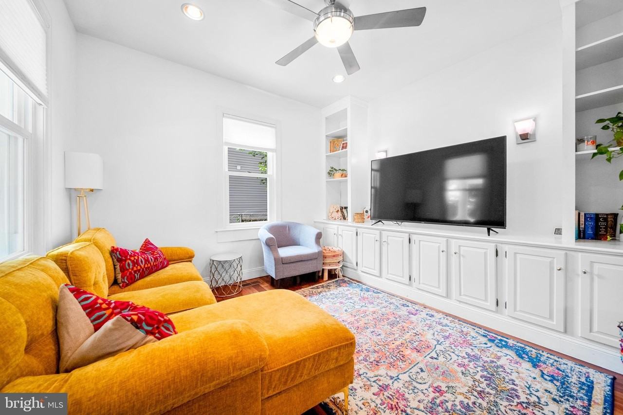 4506 Tuckerman St - Photo 5 of 50