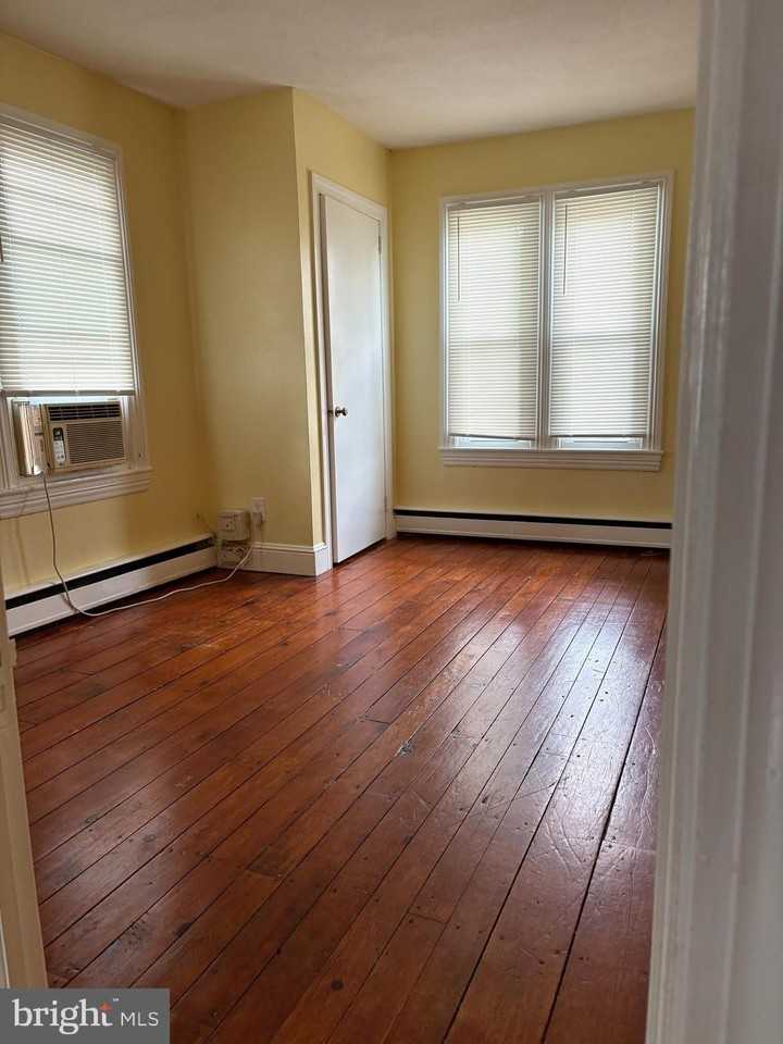 4457 S Broad St #4 - Photo 4 of 11