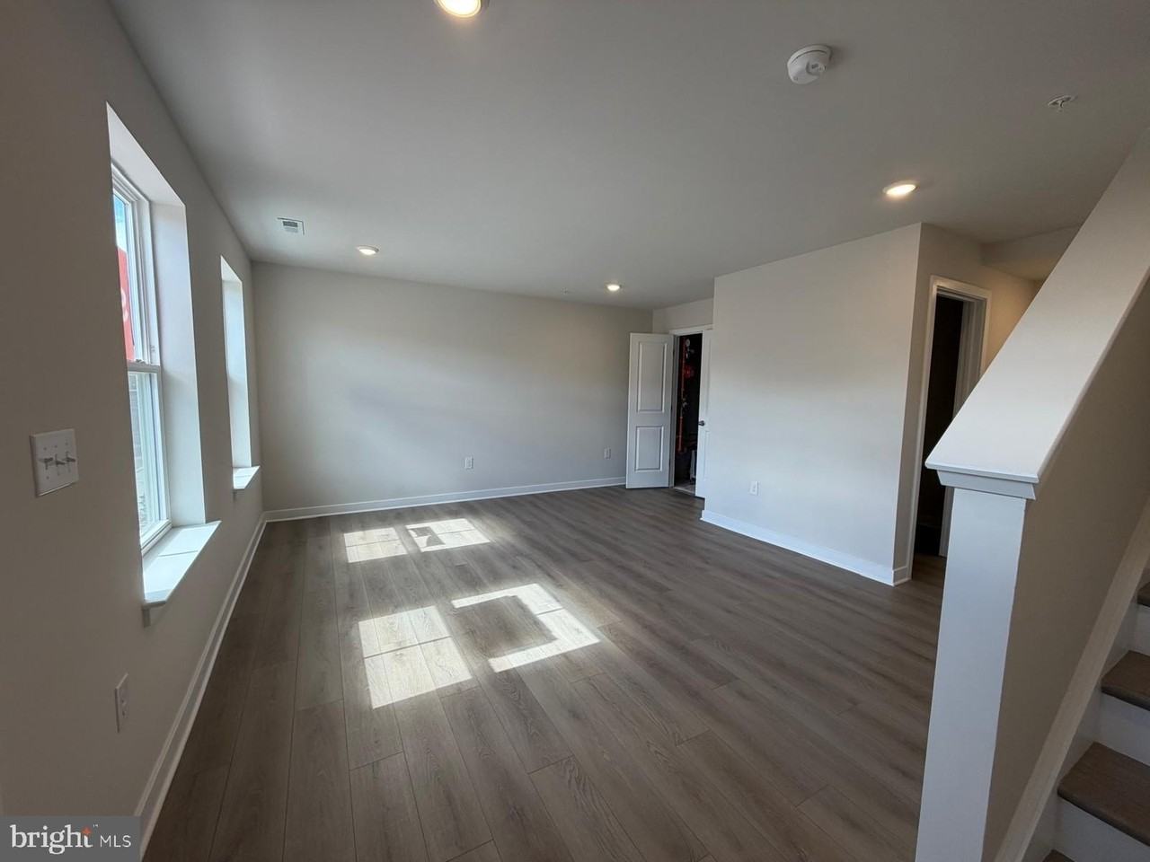 39 E Front St - Photo 3 of 50