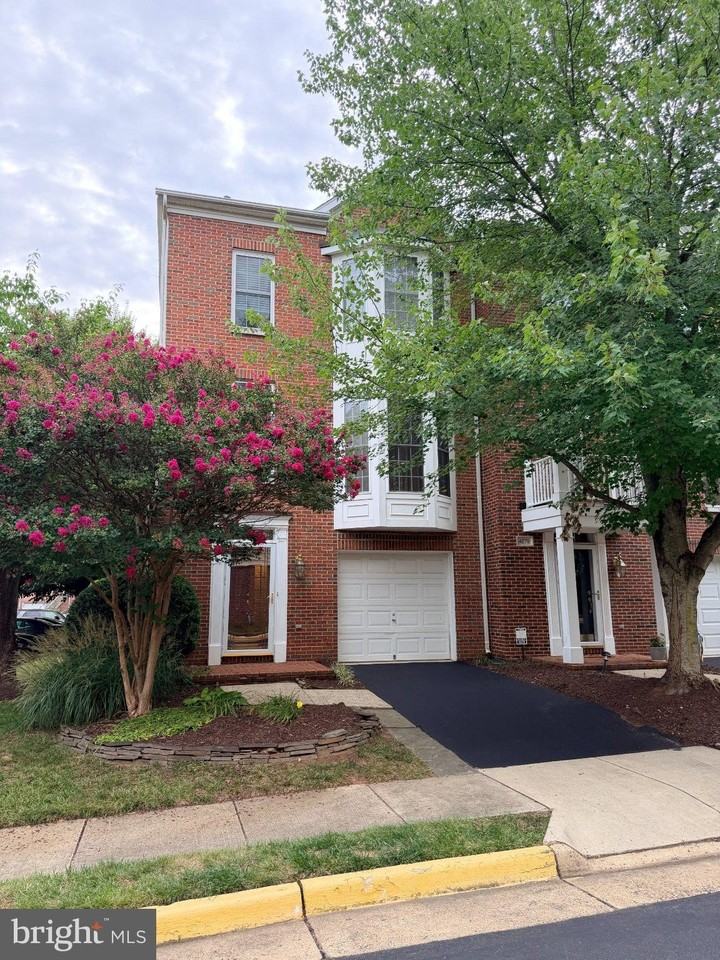 4277 Park Green Ct - Photo 2 of 41