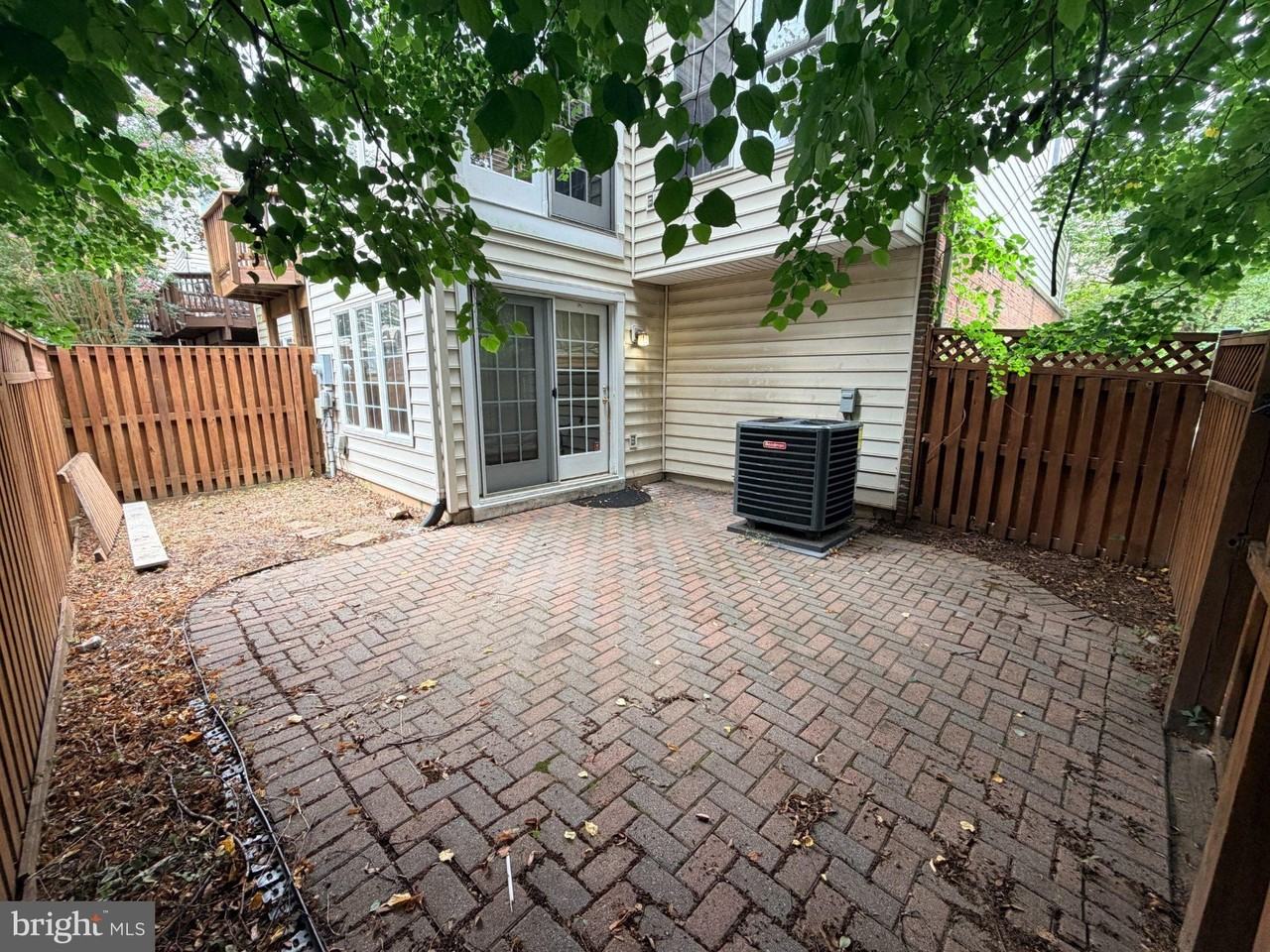 4277 Park Green Ct - Photo 4 of 41