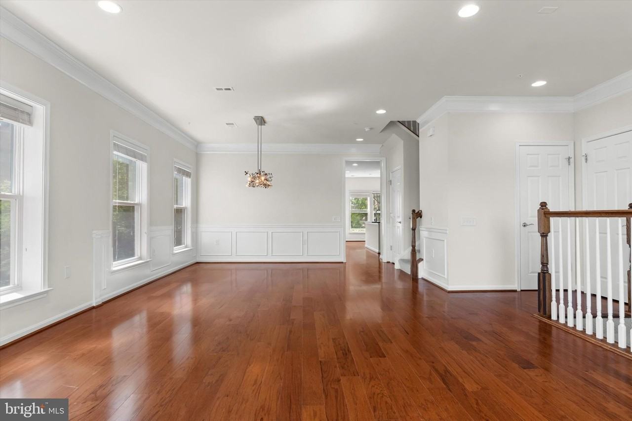 3073 Rittenhouse Cir #60 - Photo 3 of 27