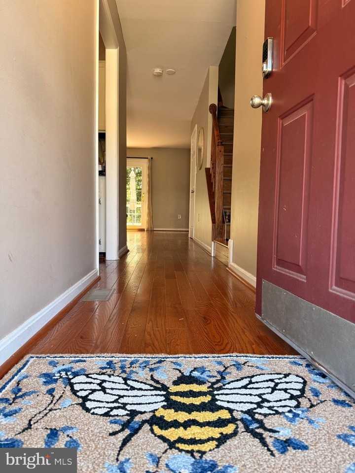 14487 Whisperwood Ct - Photo 2 of 29