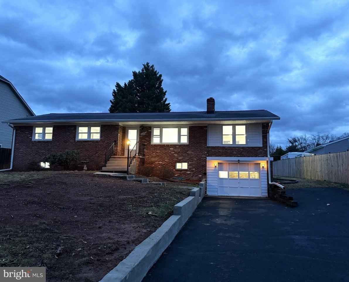7629 Huron Dr - Photo 3 of 23
