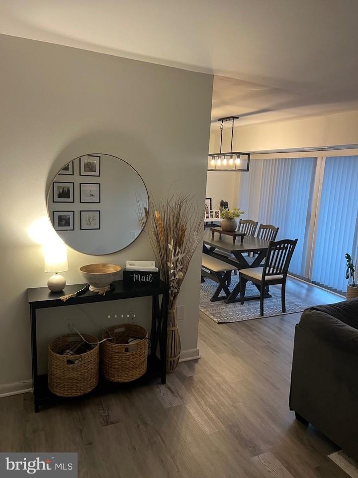 1600 Renate Dr #304 - Photo 5 of 44