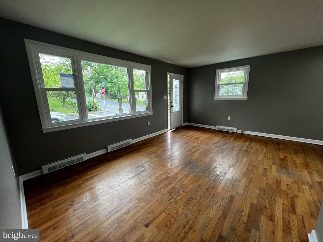 265 Opequon Ave - Photo 3 of 15