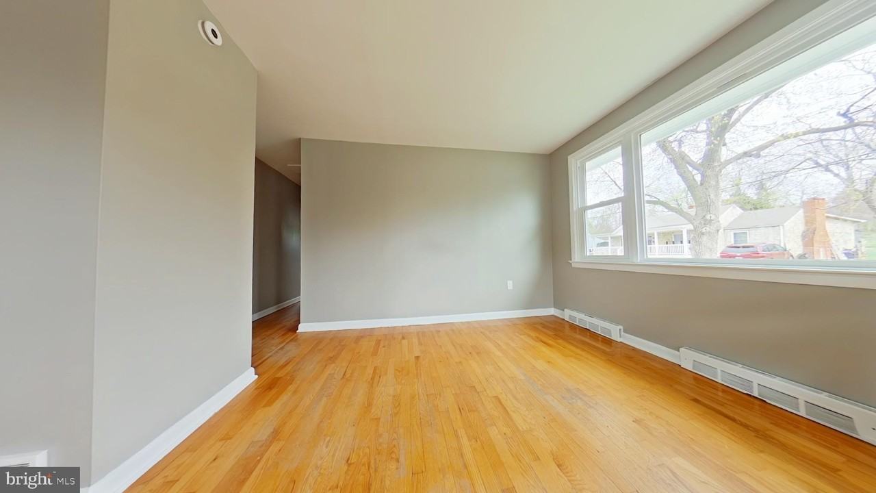 265 Opequon Ave - Photo 4 of 15