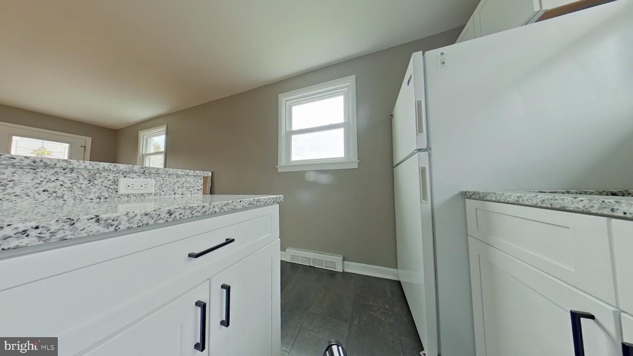 265 Opequon Ave - Photo 5 of 15