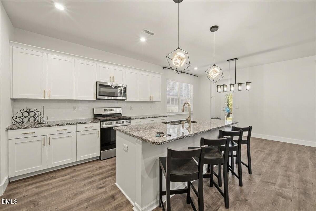 413 Haywood Glen Dr - Photo 2 of 50