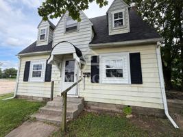 featured image of 1306 Arrow Ave #1