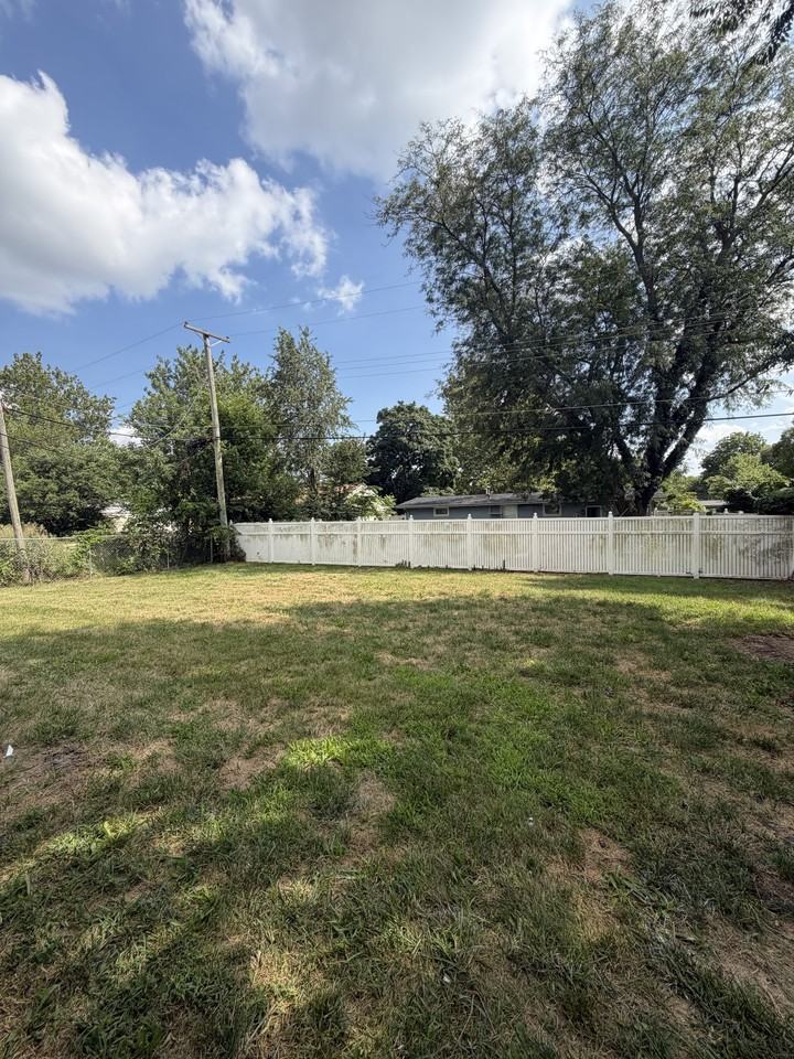 1905 Cypress Dr #1 - Photo 2 of 22