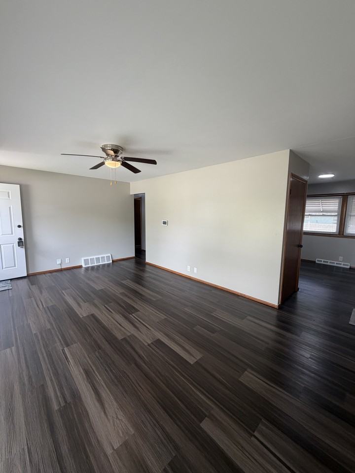 1905 Cypress Dr #1 - Photo 4 of 22