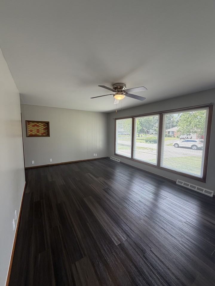 1905 Cypress Dr #1 - Photo 5 of 22