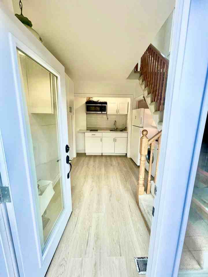 21 Mitre Place - Photo 2 of 16