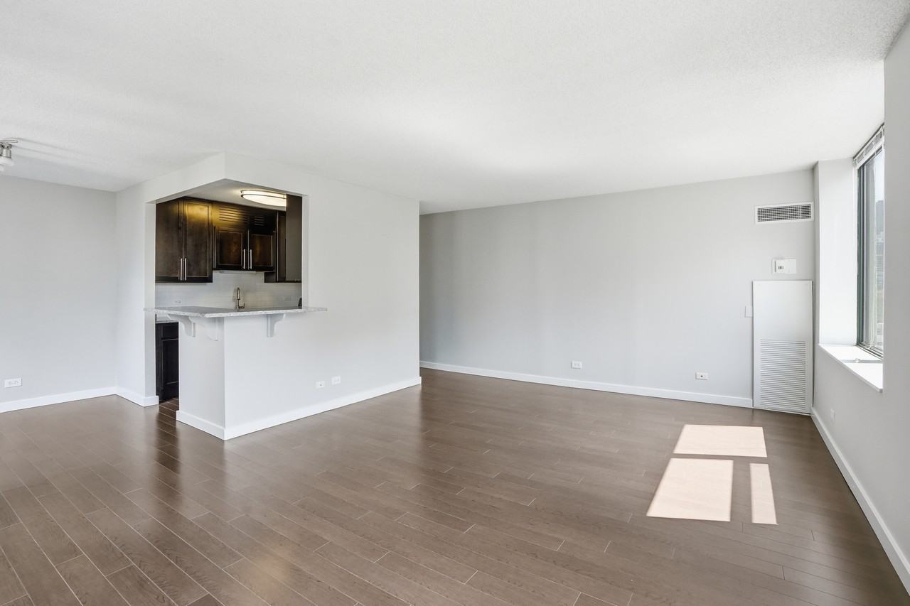 77 W Huron St #2-2 - Photo 2 of 45