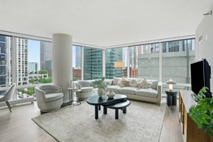 355 E Ohio St #2-2 - Photo 1 of 1