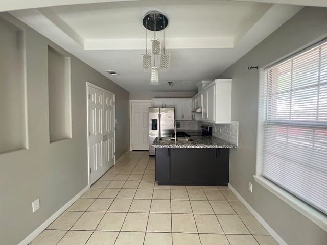 2207 Candlelight Ln #1 - Photo 4 of 10