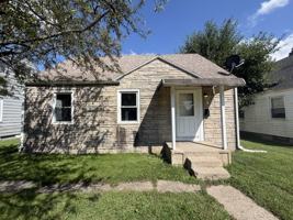 featured image of 1306 N Kaley St #1