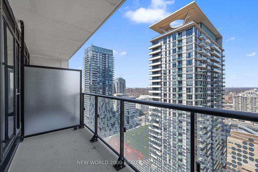 101 Roehampton Ave - Photo 3 of 19