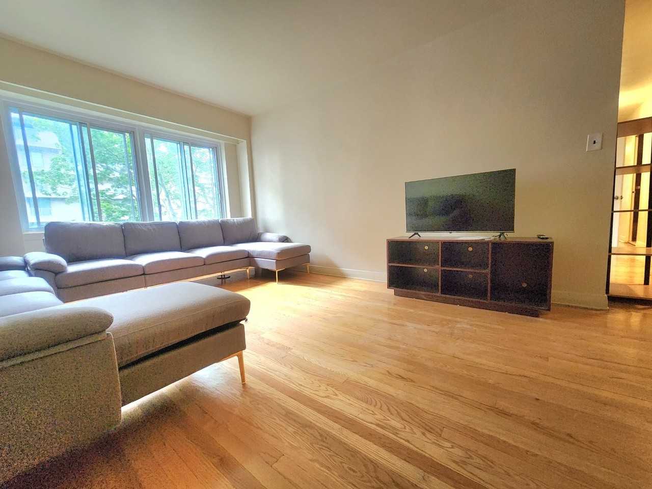 6280 Place Northcrest #920 - Photo 3 of 19