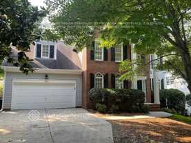 8728 Oakham St - Photo 1 of 1