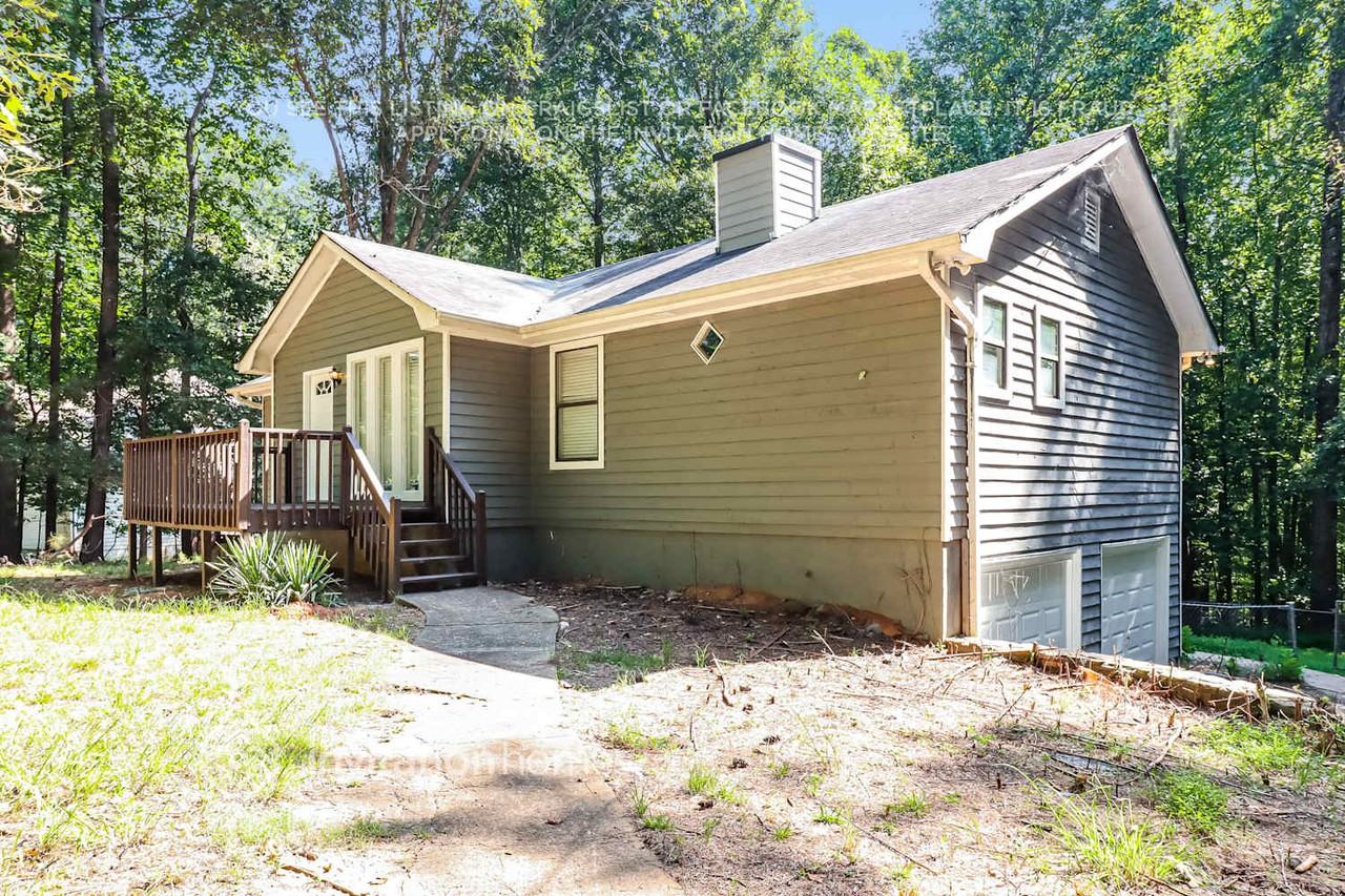 501 Victoria Rd - Photo 4 of 18