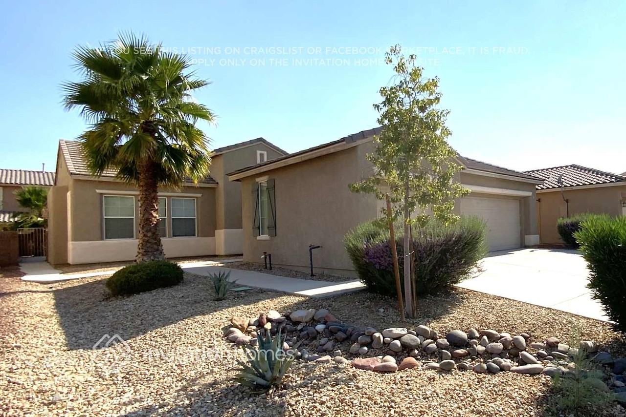4013 Keasberry Ave - Photo 2 of 9