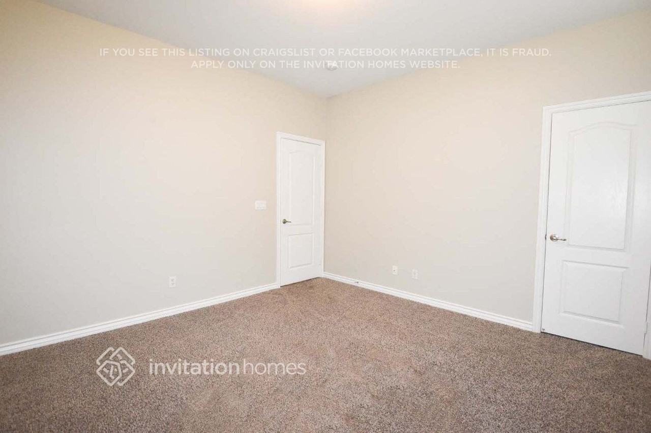 4013 Keasberry Ave - Photo 5 of 9